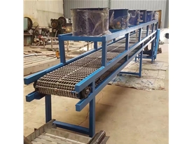 降溫傳送帶，風(fēng)冷輸送機，給高溫?zé)峒t鍛造件降溫的鏈條片輸送機