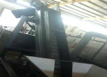 自動(dòng)稱重的鏈板提升上料機(jī)